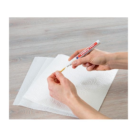 Lakkmarker Edding 750 fekete