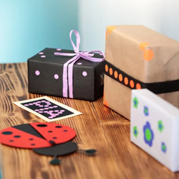 Etikett AVERY 3145 jelölőpont 12mm fehér 270 darabos