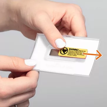   Névjegykitűző DURABLE Click Fold 54x90 mm mágneses elfordulásmentes átlátszó