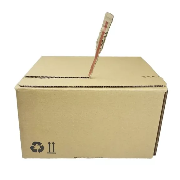 Önzáró kartondoboz 260x220x130 mm